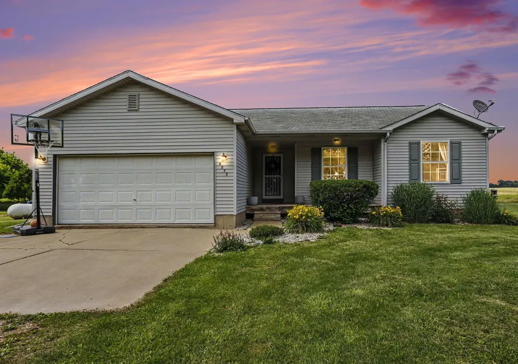 6253 Mills Highway Eaton Rapids Township MI 48827