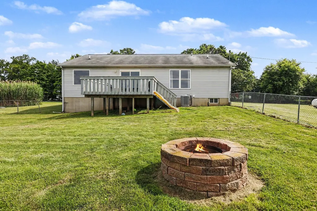 6253 Mills Highway Eaton Rapids Township MI 48827
