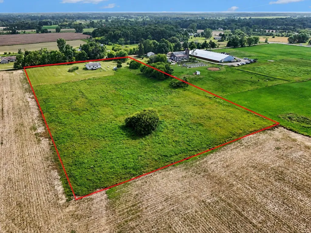 6253 Mills Highway Eaton Rapids Township MI 48827
