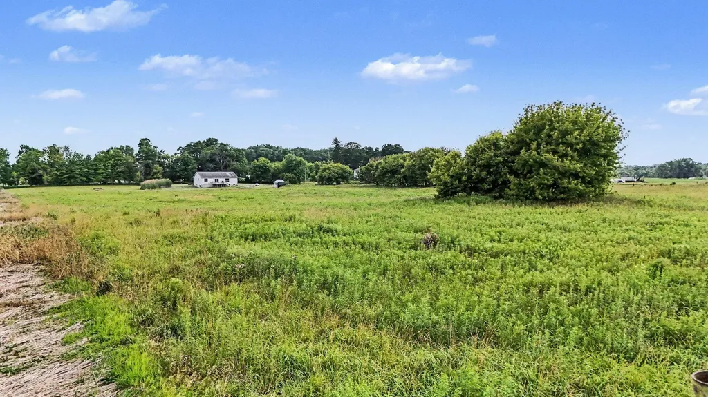 6253 Mills Highway Eaton Rapids Township MI 48827