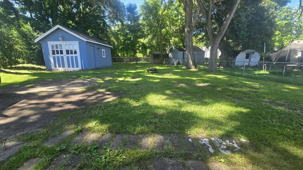 1349 W Michigan Avenue W Battle Creek City MI 49037