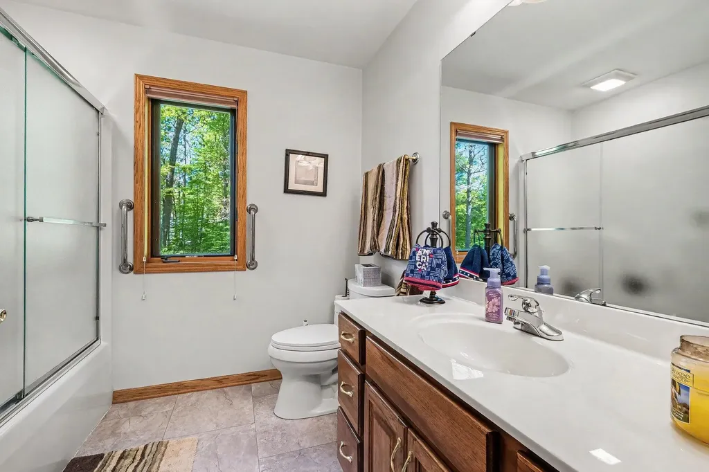 10835 Red Oak Ridge Reynolds Township MI 49329