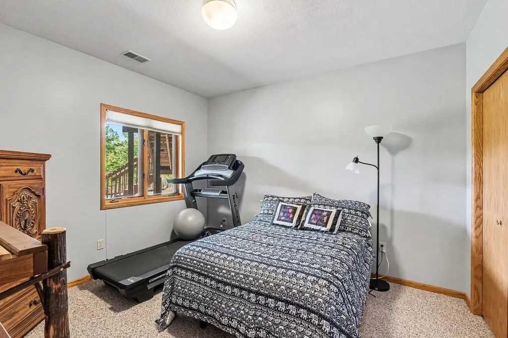 10835 Red Oak Ridge Reynolds Township MI 49329