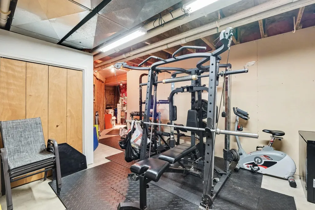 10835 Red Oak Ridge Reynolds Township MI 49329