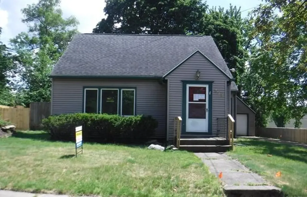 218 Amos Avenue Portage City MI 49002