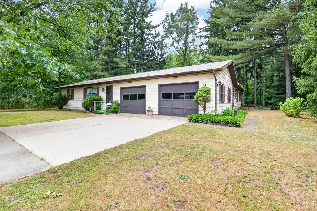 239 Pine Ridge Road Bedford Charter Township MI 49017