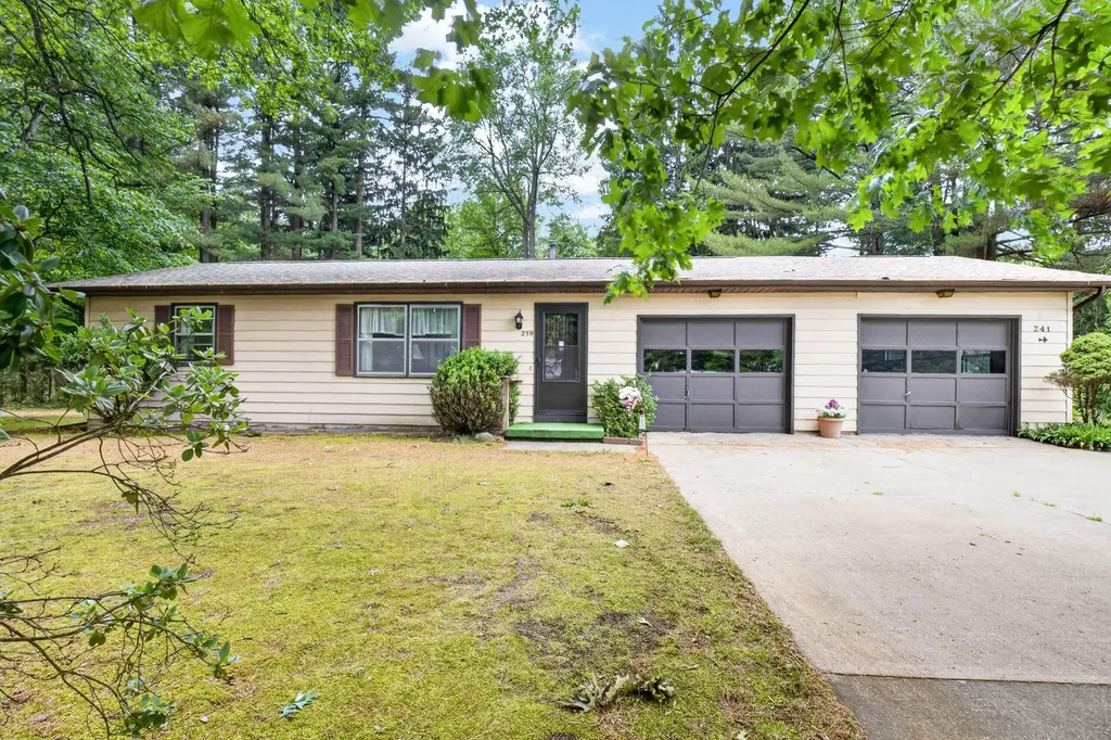 239 Pine Ridge Road Bedford Charter Township MI 49017
