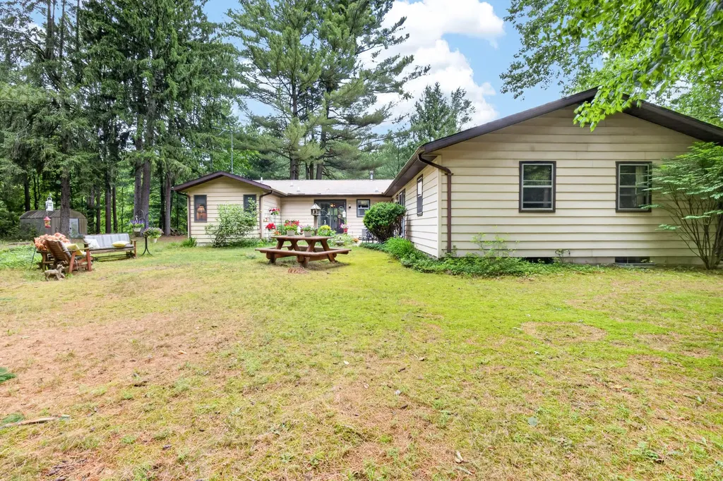 239 Pine Ridge Road Bedford Charter Township MI 49017