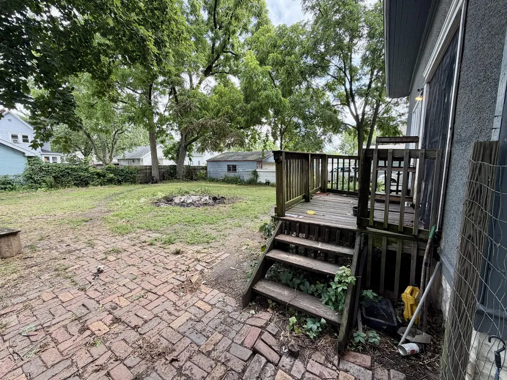 74 W Bidwell Street W Battle Creek City MI 49015