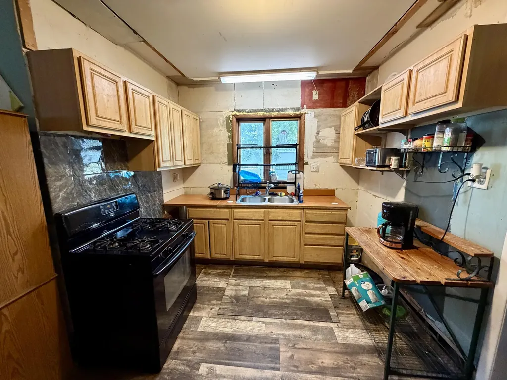 74 W Bidwell Street W Battle Creek City MI 49015