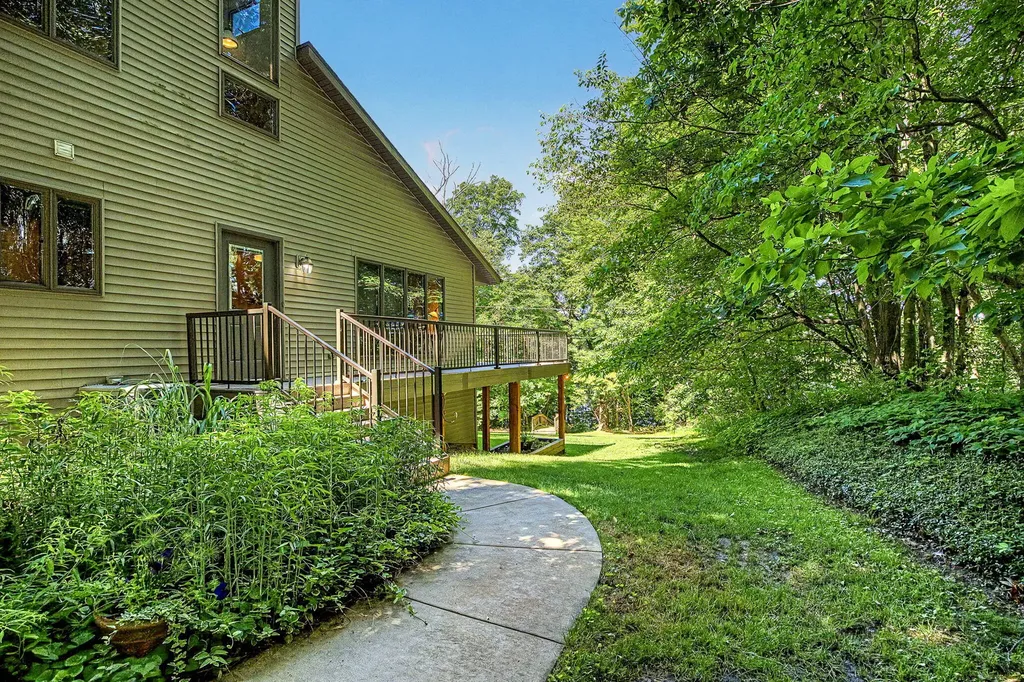 12017 Lilac Lane Johnstown Township MI 49050