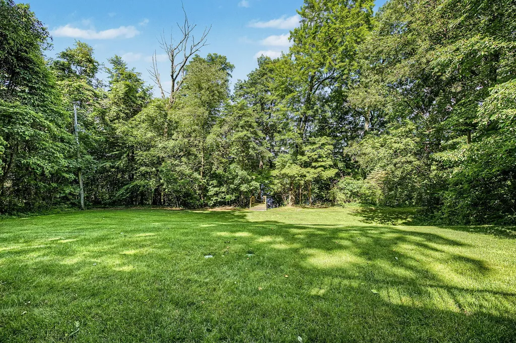 12017 Lilac Lane Johnstown Township MI 49050