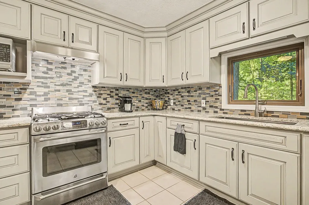 12017 Lilac Lane Johnstown Township MI 49050