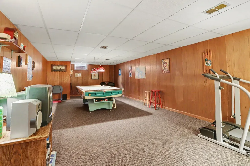 611 N Liberty Street Marshall City MI 49068