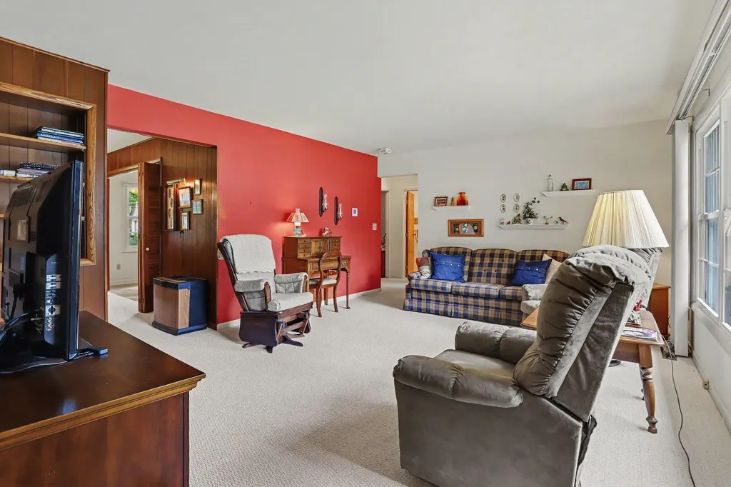 611 N Liberty Street Marshall City MI 49068