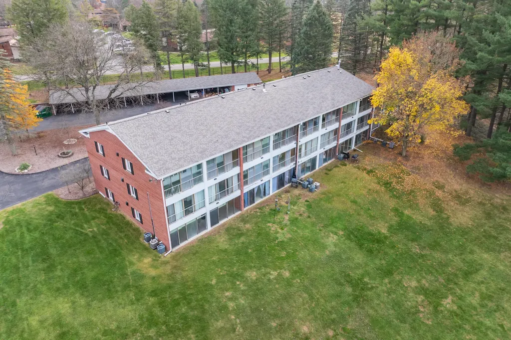 561 Garrison Road Pennfield Charter Township MI 49017