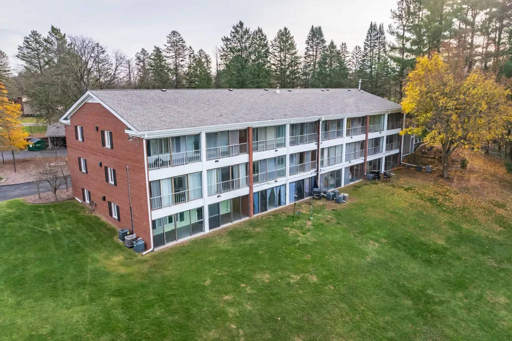 561 Garrison Road Pennfield Charter Township MI 49017