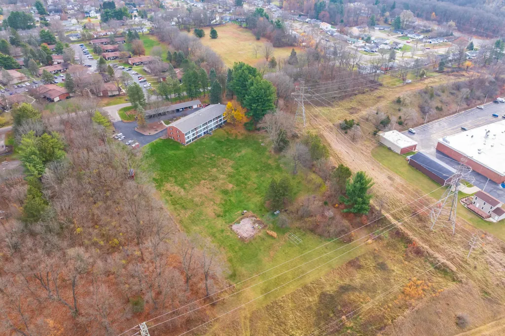 561 Garrison Road Pennfield Charter Township MI 49017