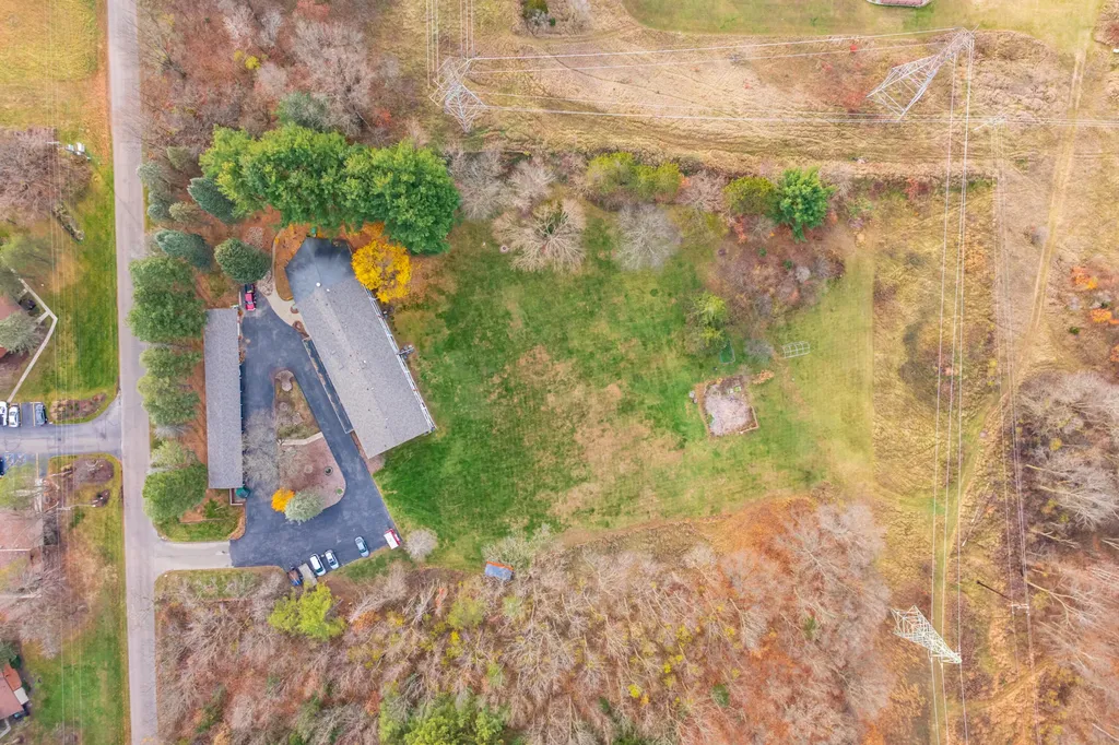 561 Garrison Road Pennfield Charter Township MI 49017