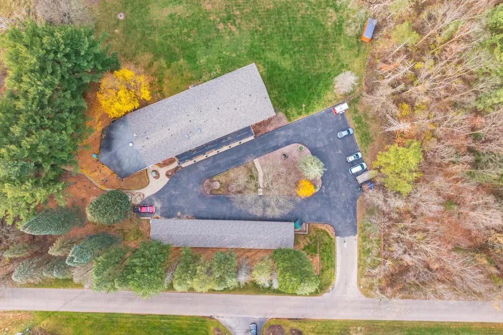 561 Garrison Road Pennfield Charter Township MI 49017