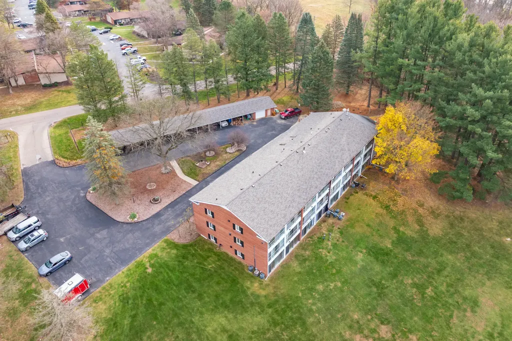 561 Garrison Road Pennfield Charter Township MI 49017