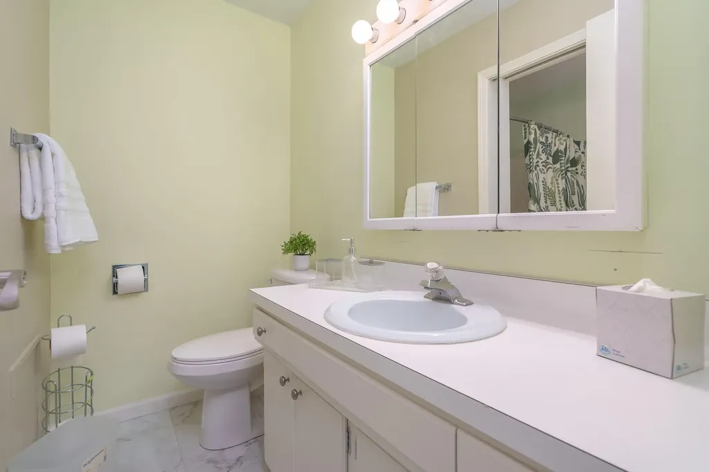 561 Garrison Road Pennfield Charter Township MI 49017