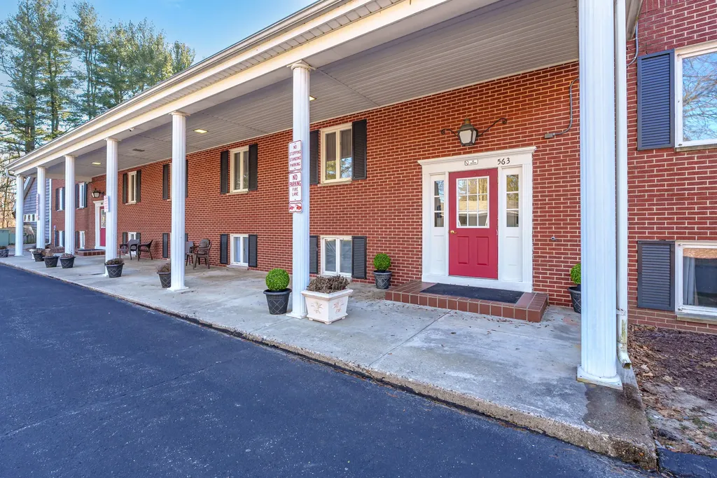 561 Garrison Road Pennfield Charter Township MI 49017