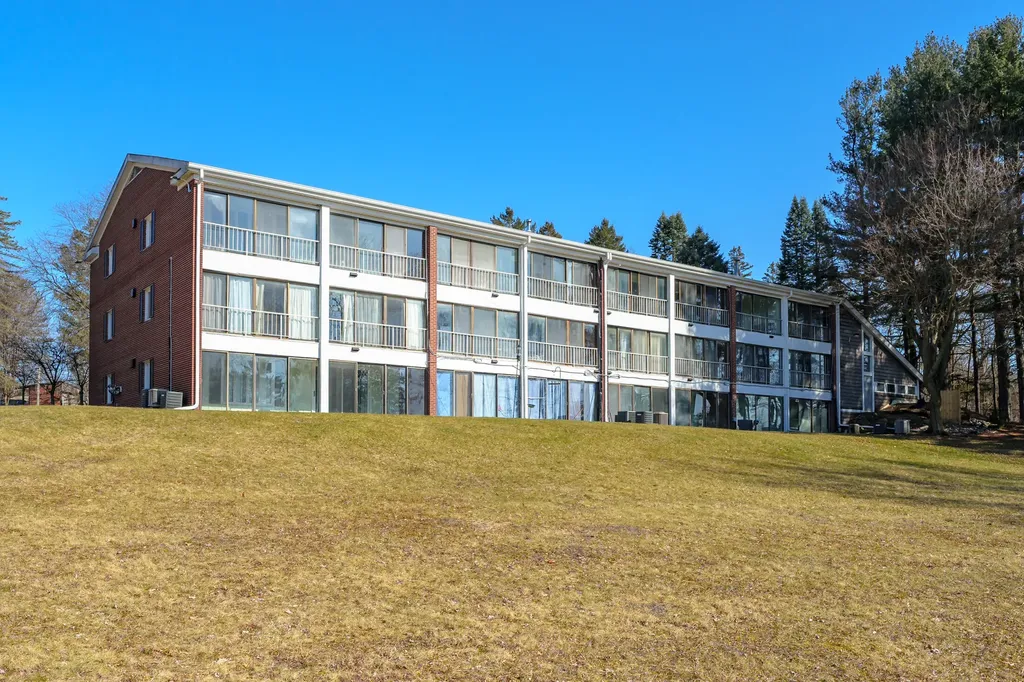 561 Garrison Road Pennfield Charter Township MI 49017