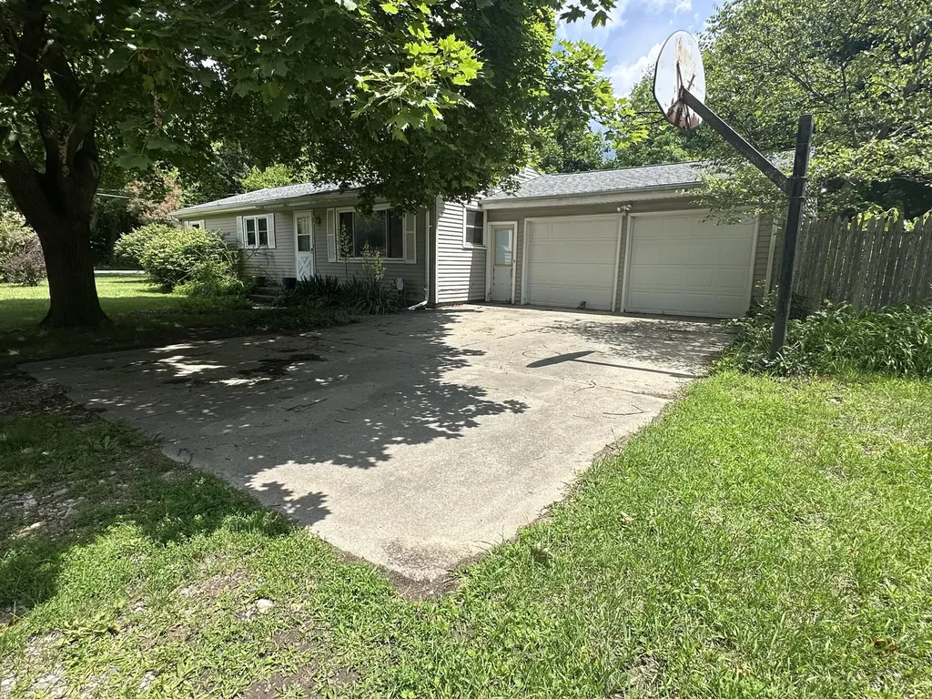 1560 Magnolia Street Comstock Charter Township MI 49048