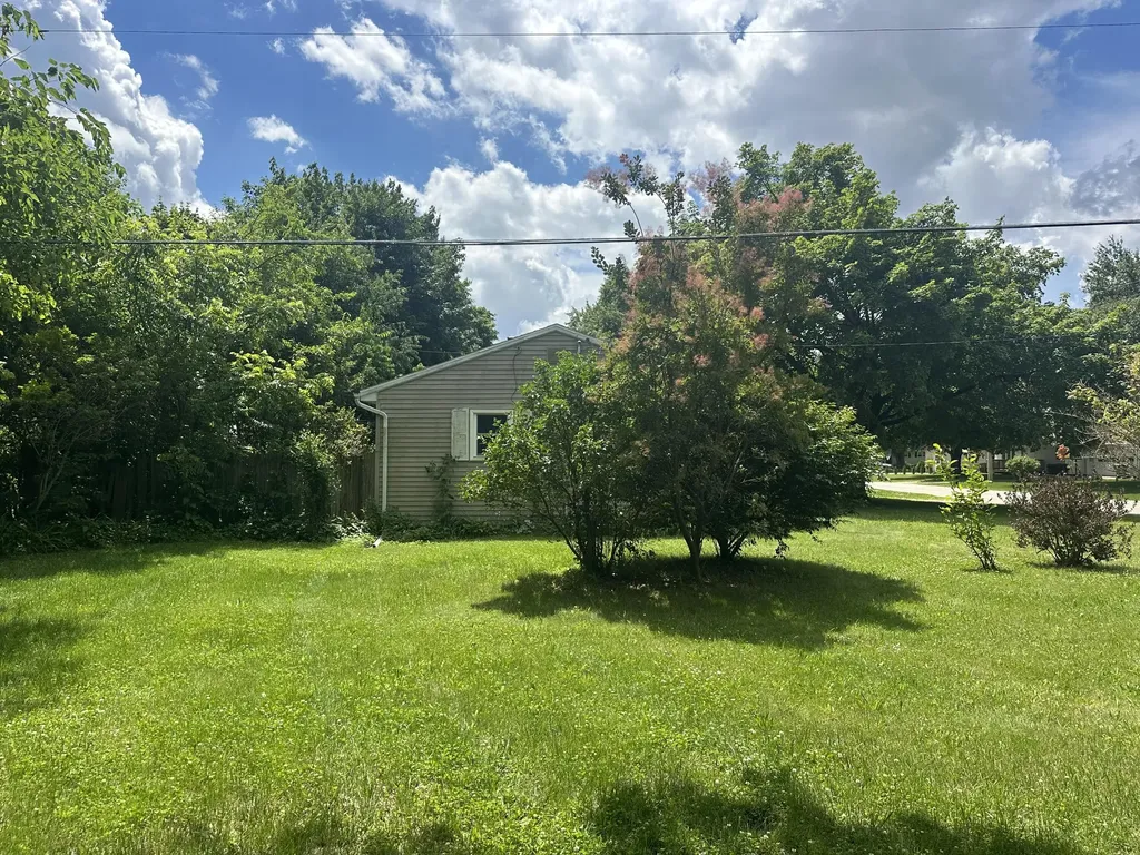 1560 Magnolia Street Comstock Charter Township MI 49048