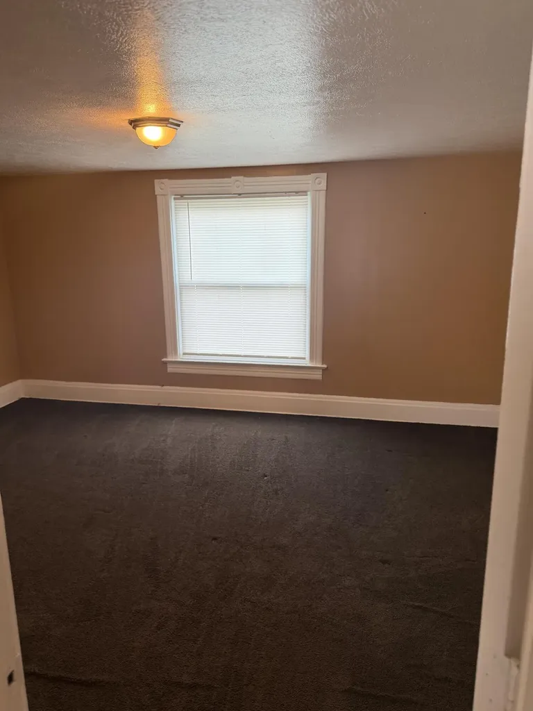 905 Burr Oak Street Albion City MI 49224