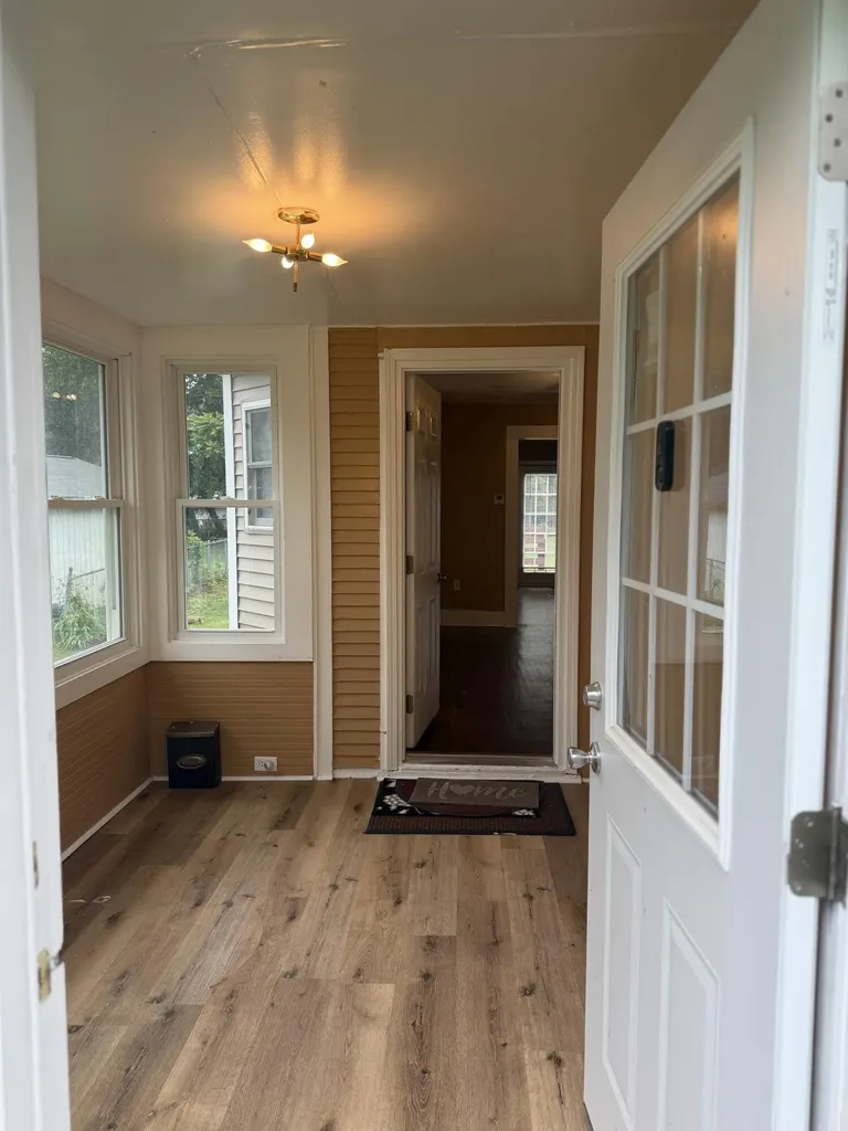 905 Burr Oak Street Albion City MI 49224