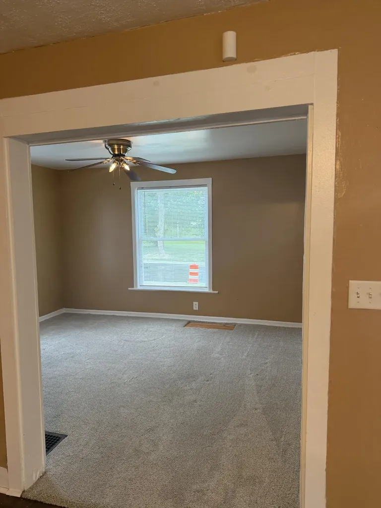 905 Burr Oak Street Albion City MI 49224