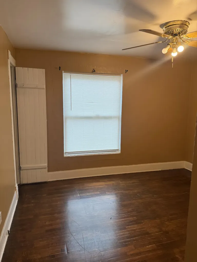 905 Burr Oak Street Albion City MI 49224