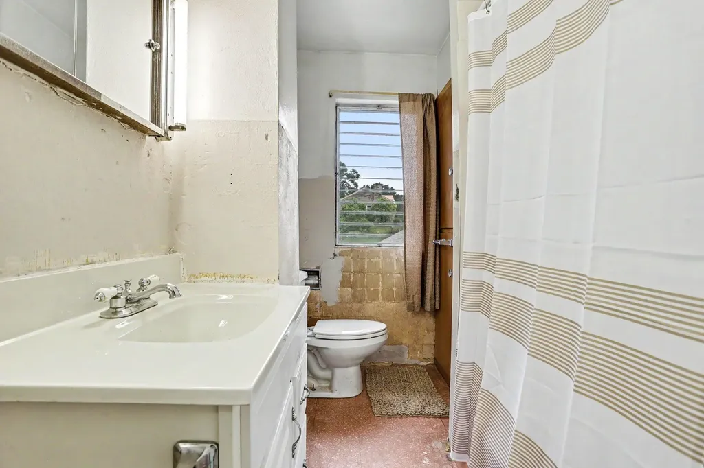 187 Sharon Avenue Pennfield Charter Township MI 49017