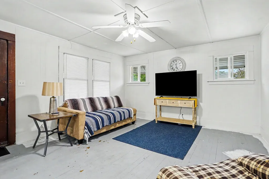 187 Sharon Avenue Pennfield Charter Township MI 49017