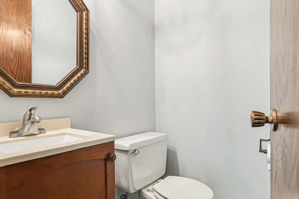 16791 De Avenue E Ross Township MI 49012
