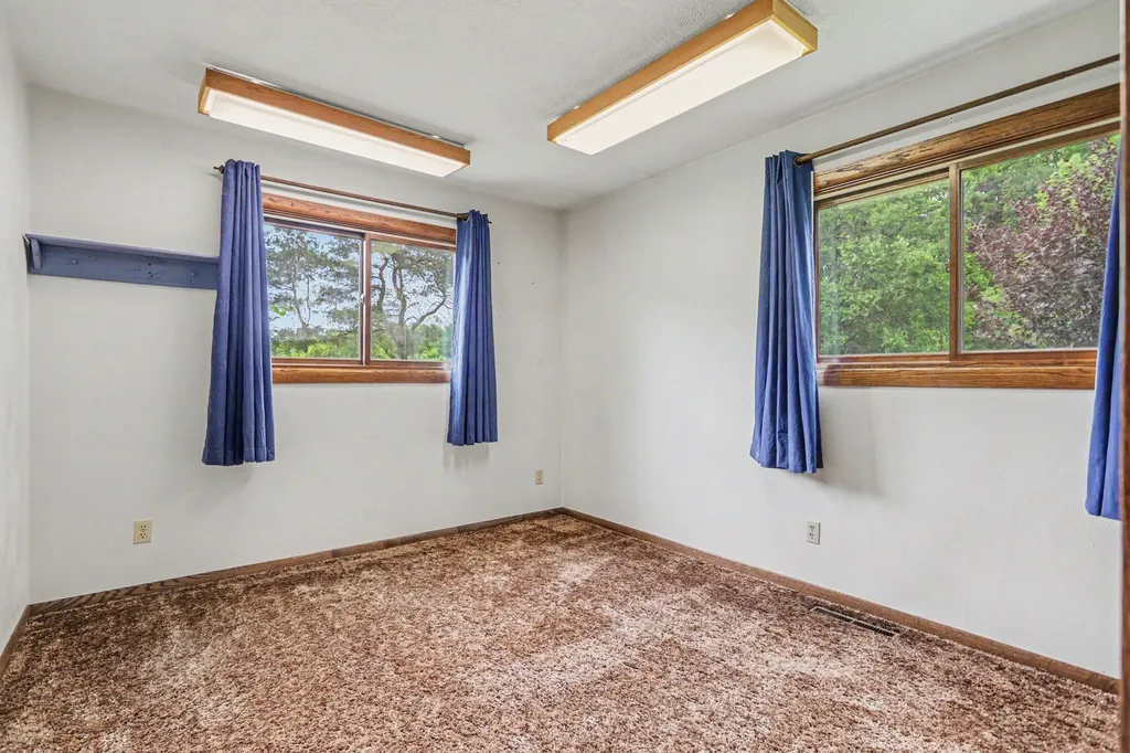 16791 De Avenue E Ross Township MI 49012