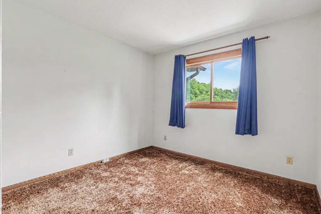 16791 De Avenue E Ross Township MI 49012