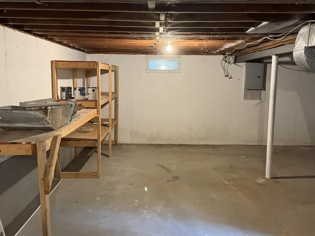 216 Ardmoor Drive Bedford Charter Township MI 49037