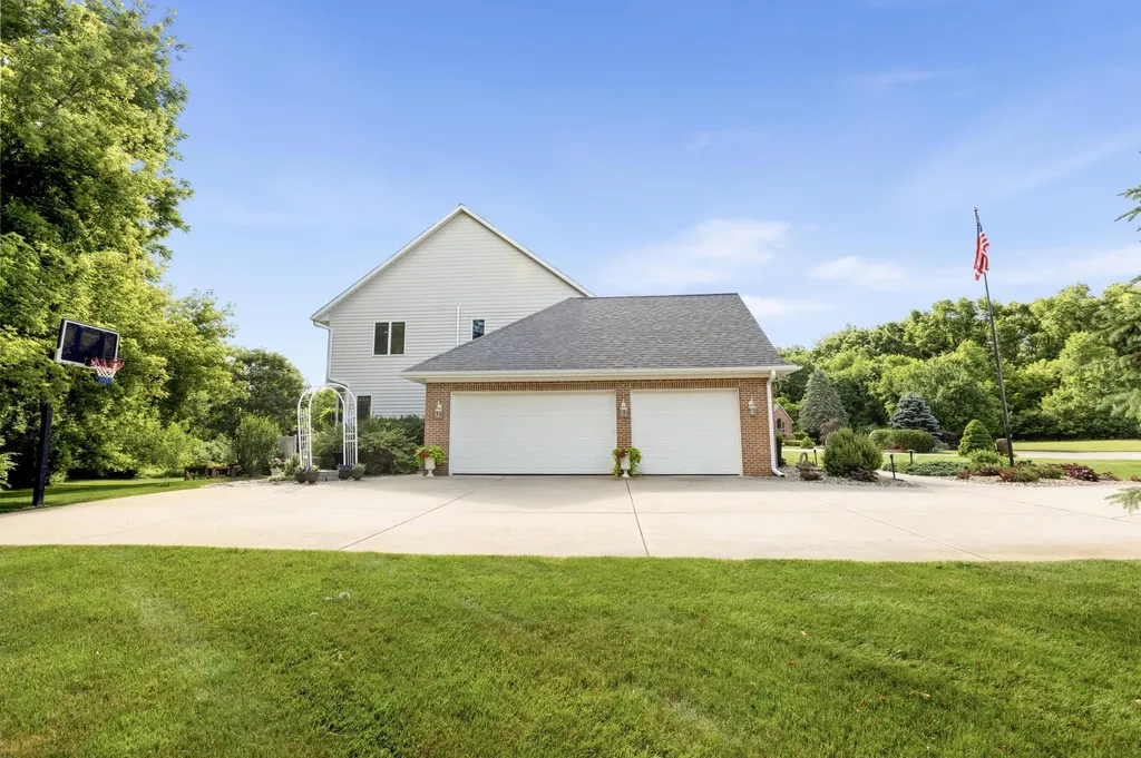 120 Castleridge Drive Battle Creek City MI 49015