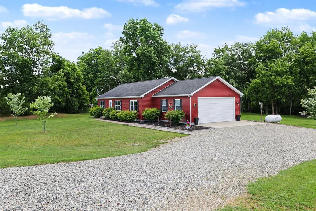 18760 M-60 Clarendon Township MI 49092