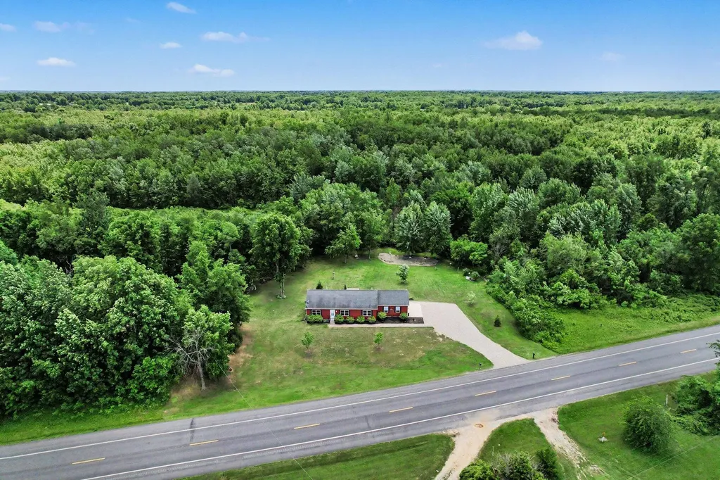 18760 M-60 Clarendon Township MI 49092