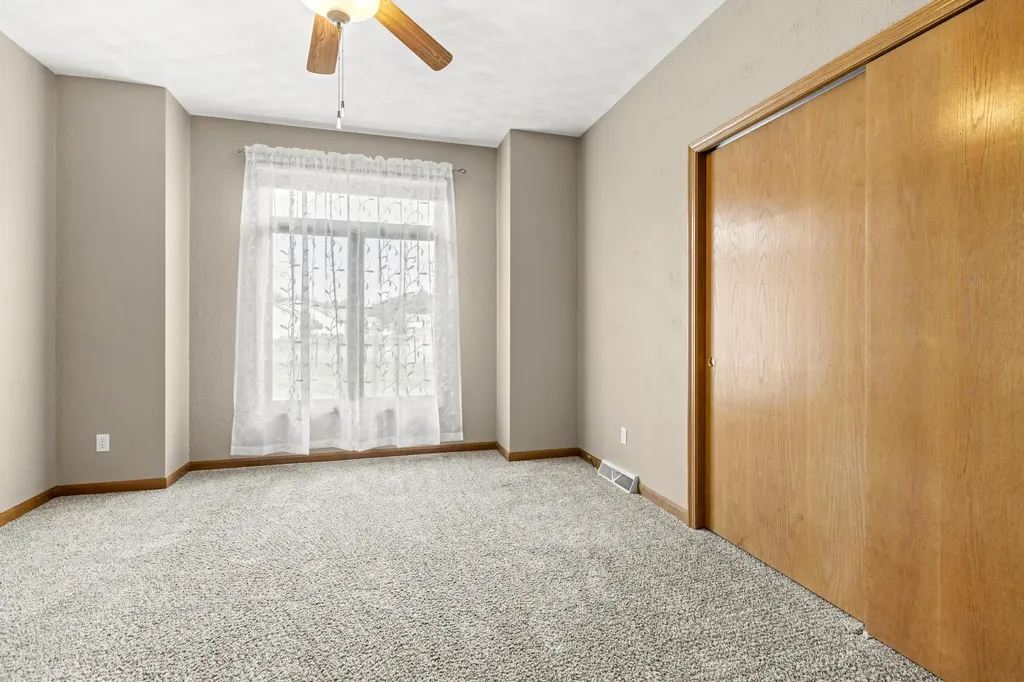 111 Brighton Park Battle Creek City MI 49015