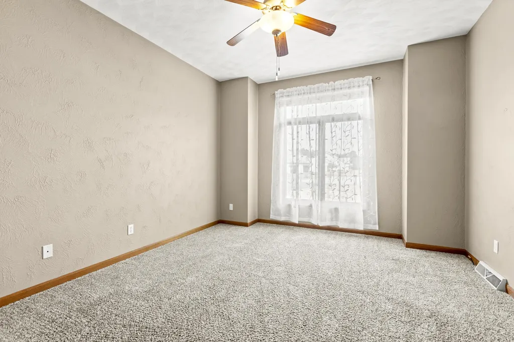 111 Brighton Park Battle Creek City MI 49015