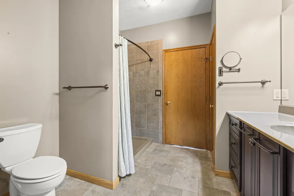 111 Brighton Park Battle Creek City MI 49015