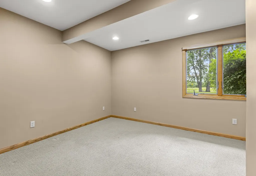 111 Brighton Park Battle Creek City MI 49015