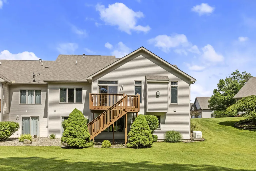 111 Brighton Park Battle Creek City MI 49015