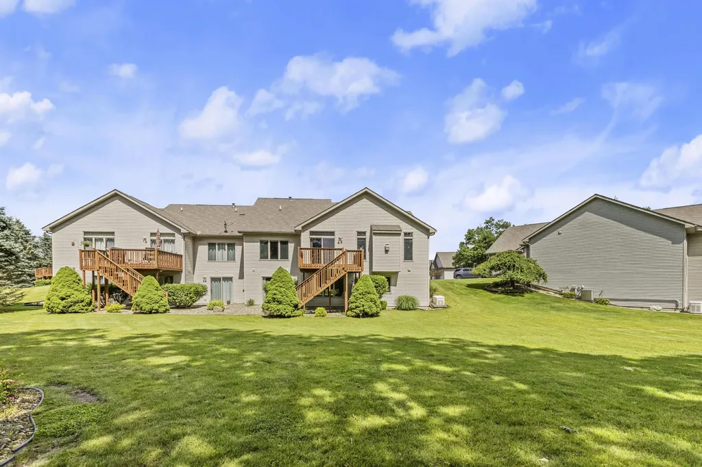 111 Brighton Park Battle Creek City MI 49015