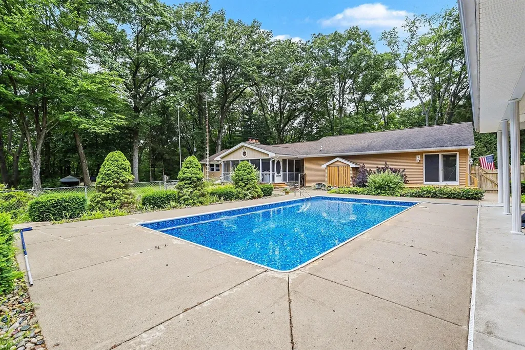 4912 N Drive S Athens Township MI 49051